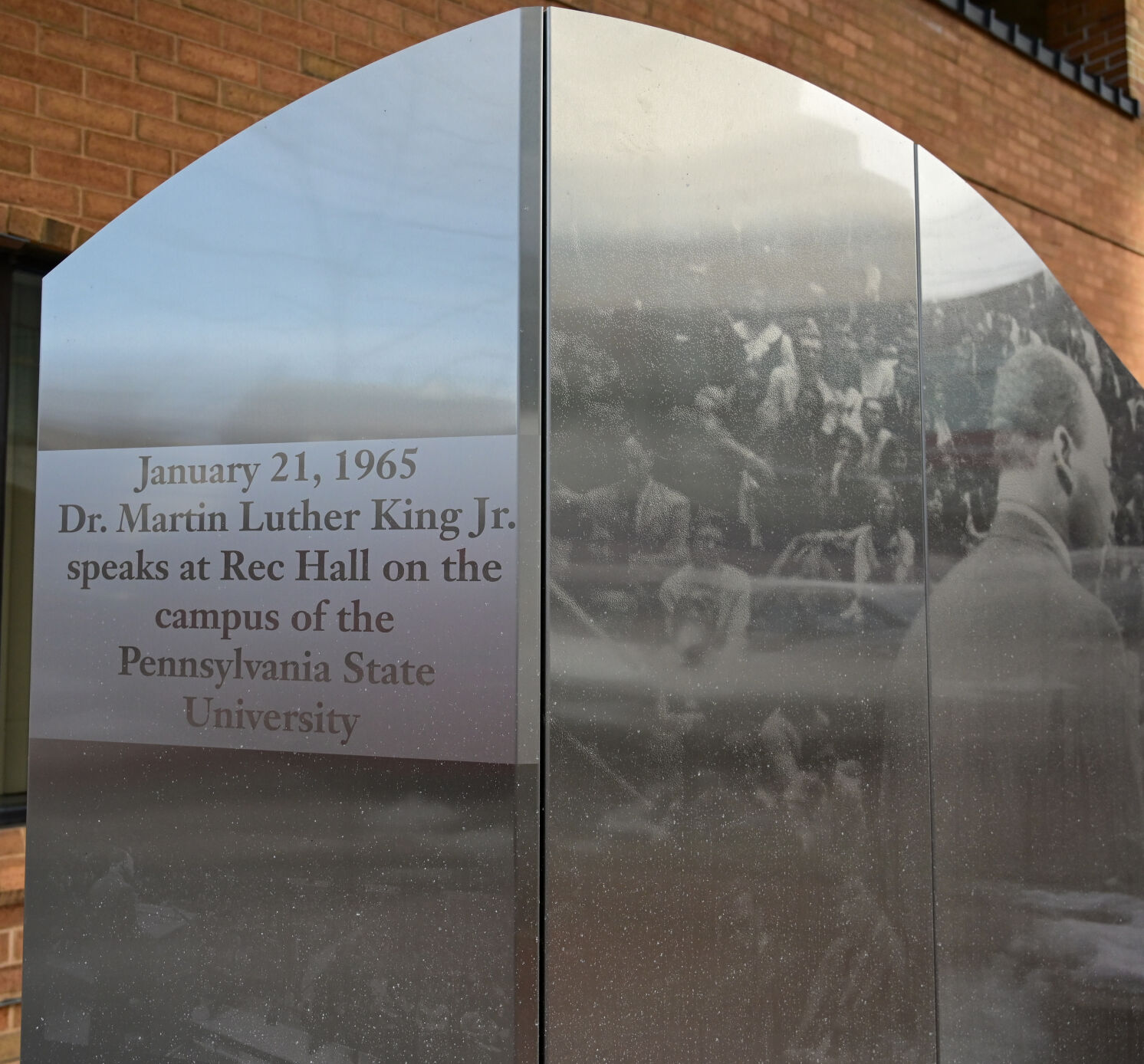 MLK plaza mural